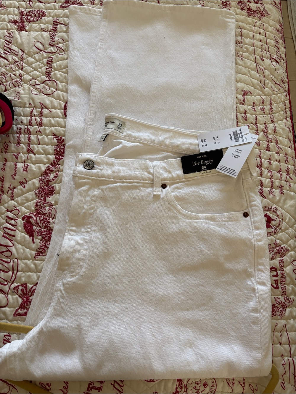 Abercrombie & Fitch The Baggy Low-Rise White Jeans Size 34 Short (US size 18)